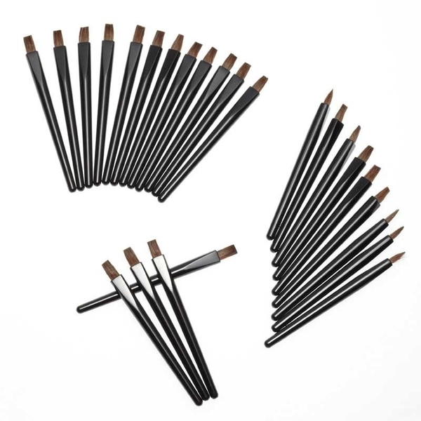 product image 800 800 110225 3 Amway™ Lūpų teptukai